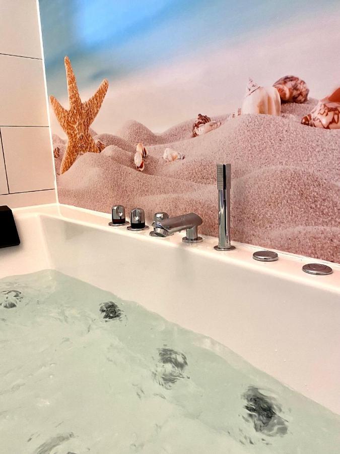 Kaiserliche Hofpost, Mit Whirlpool Und 2 Terrassen Schleiden Exteriör bild